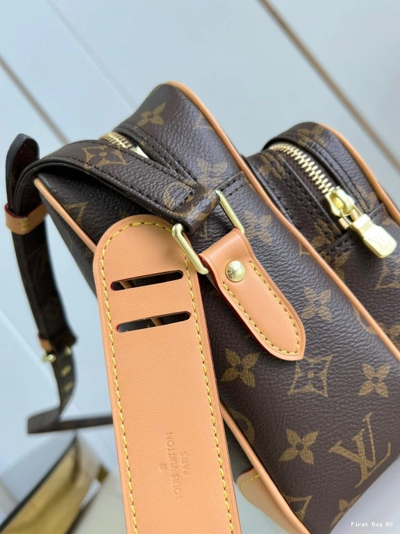 First bags ru reviews LOUIS VUITTON MESSENGER 0808